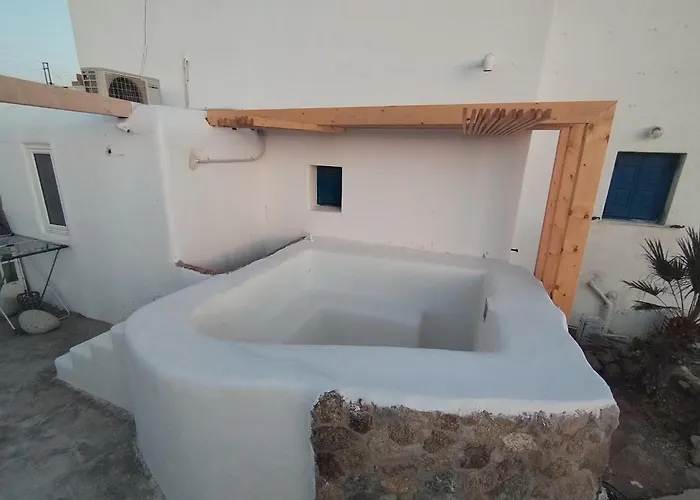 Pequena Casa Cerca De Mikonos Ciudad